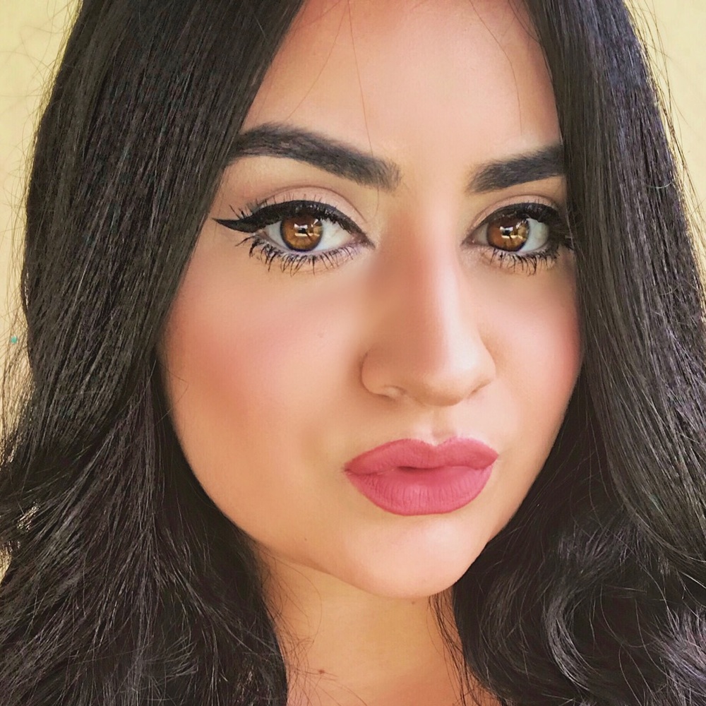 Meet your Posher, Carol